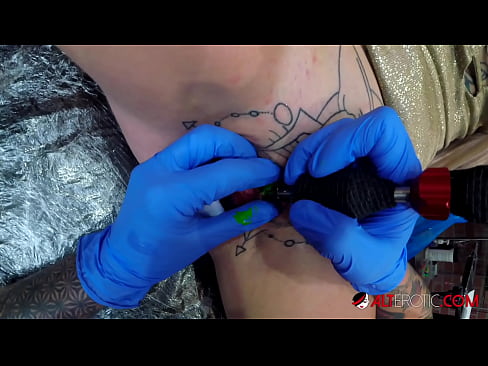 ❤️ Extremely tattooed hottie Sully Savage has a tattoo on her clitoris ️❌ Super porn at en-gb.mysexgamer.ru ❌️